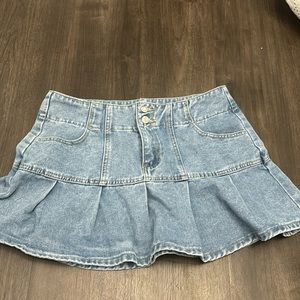 Jean mini skirt